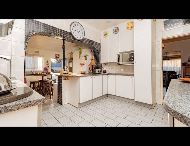 4 BEDROOM HOUSE FOR SALE IN RACEVIEW